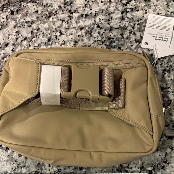 Lululemon Everyday Belt Bag 2L - Picture 2 of 2